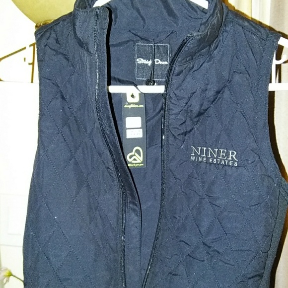 Vest - Picture 4 of 4